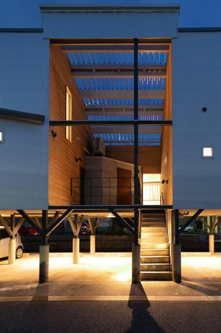 ננאו Social Guest House Neltoko מראה חיצוני תמונה